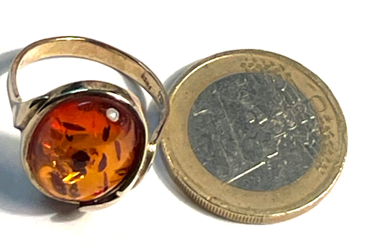 333 Gold 8 K Ring Bernstein Cabochon Ø 18 mm RG 57 gepflegt Juwelier Punze10