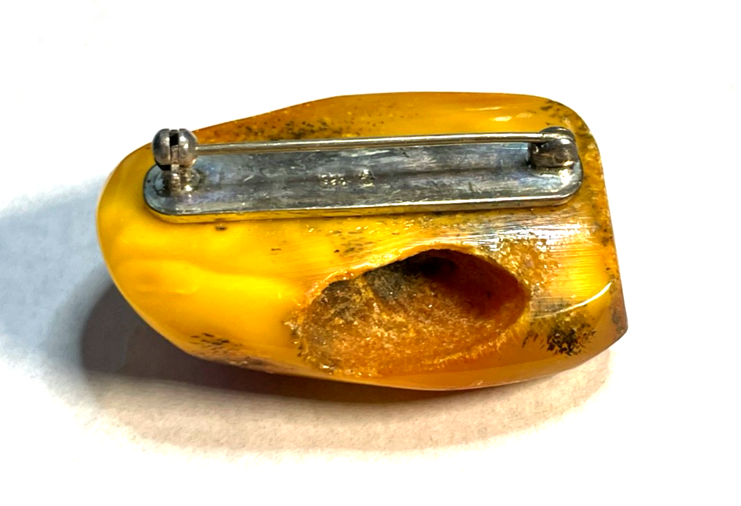 Antik Natur Bernstein Findling als Brosche Butterscotch Juwelierpunze Silber 9259