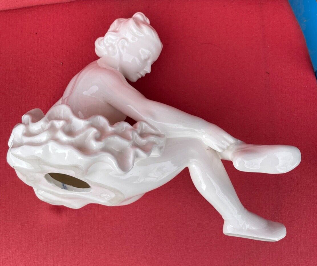 Dachbodenfund gr. alte Keramik Ballerina Figur Ballett Tänzerin anmutige Plastik9
