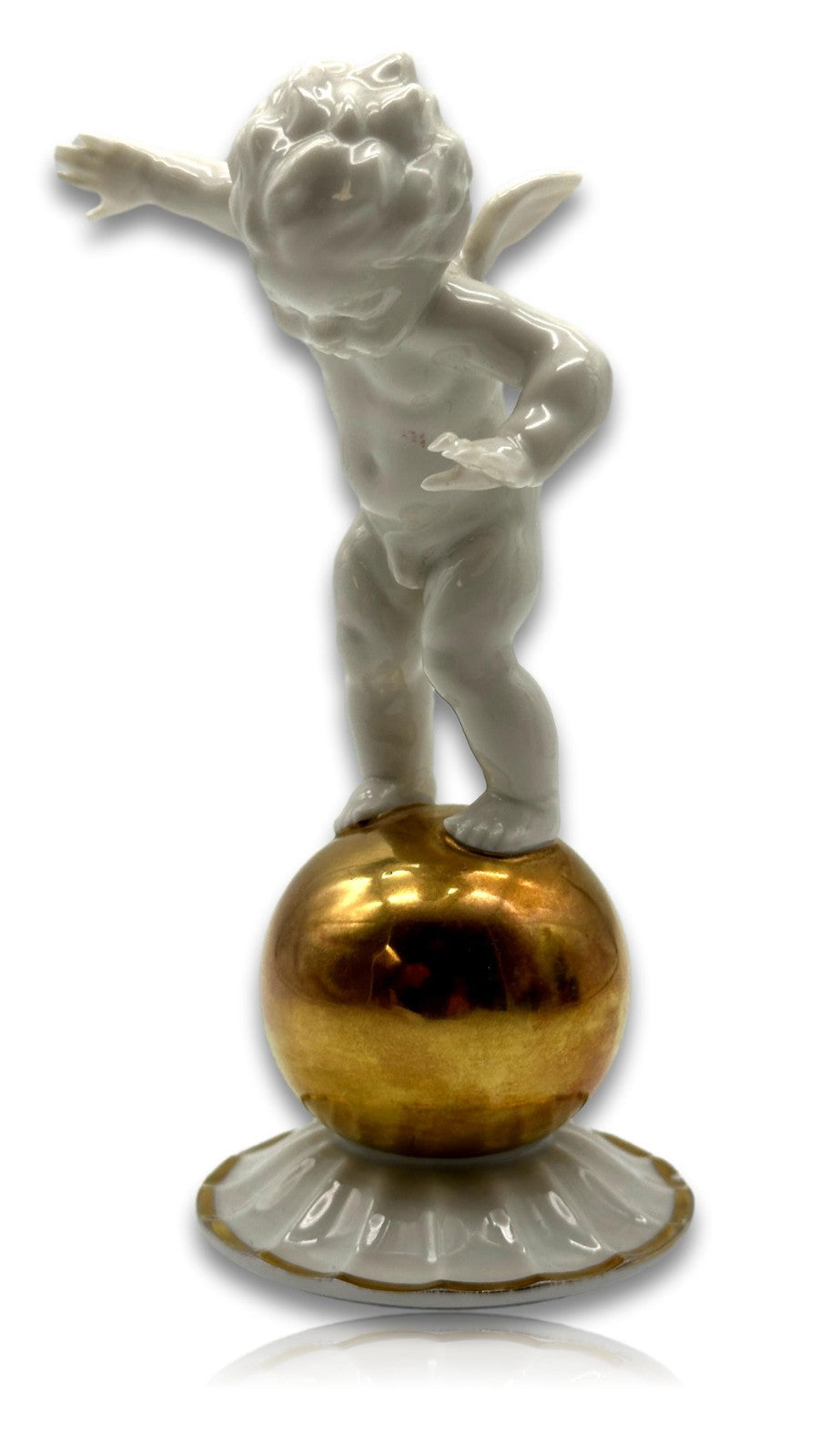 Hutschenreuther Putto auf goldener Kugel – Entwurf Karl Tutter - signiert1