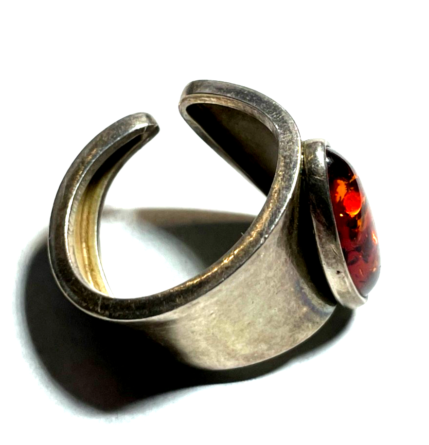 Aparter 925 Silber Design Ring Handarbeit Bernstein Cabochon offene Schiene3