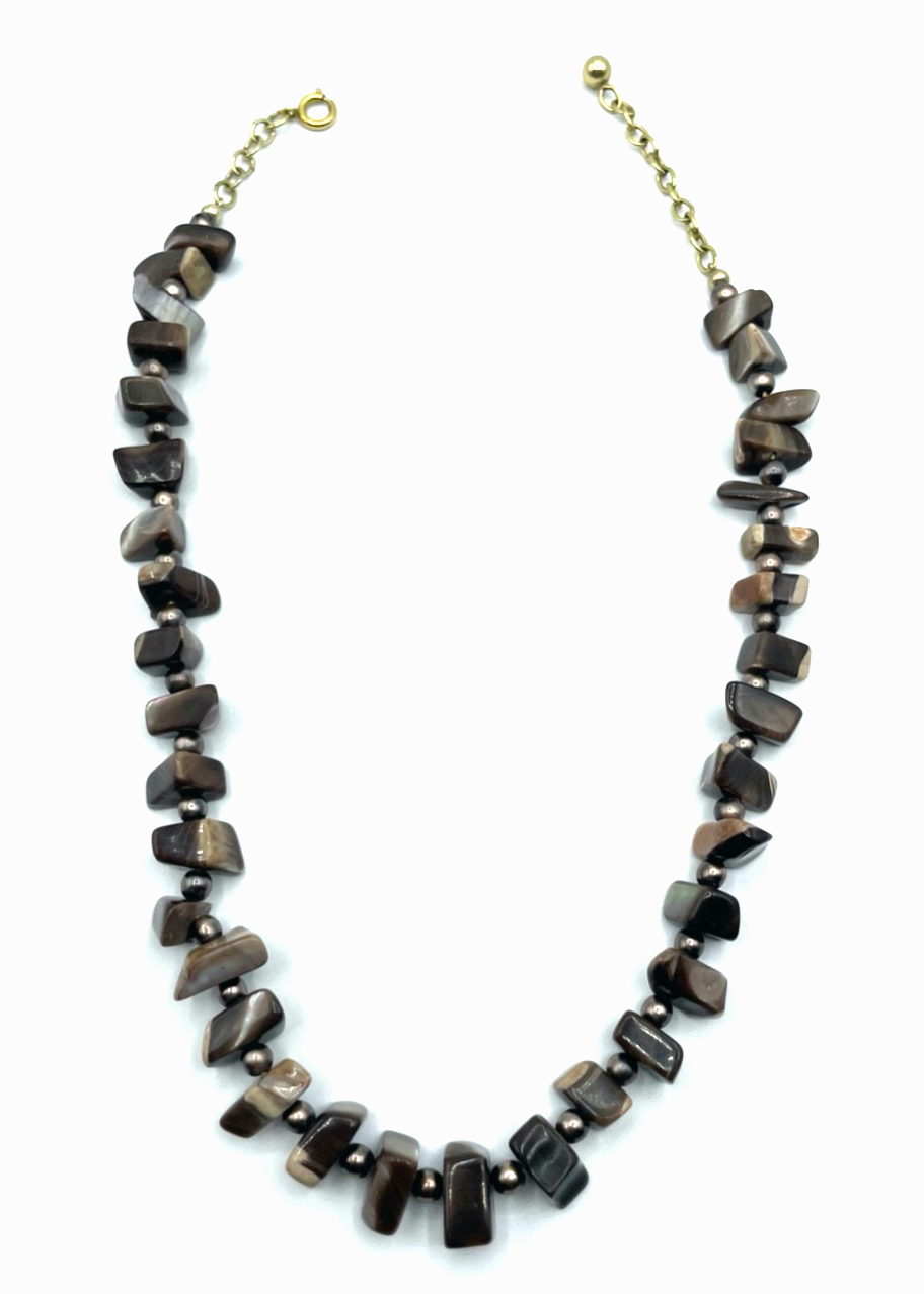 Vintage handgefertigte Perlmutt Collier Kette sehr elegant braun L 46,5 B 1,5 cm4
