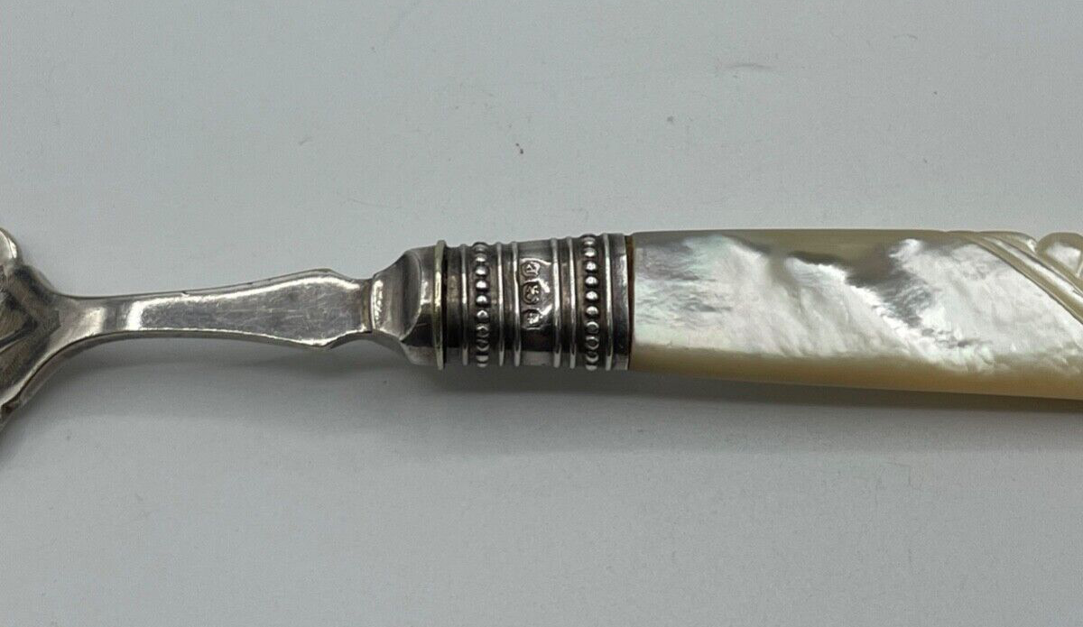 Englischer Jam Löffel mit Perlmutt Griff Sheffield Silber + versilbert 30erJ8