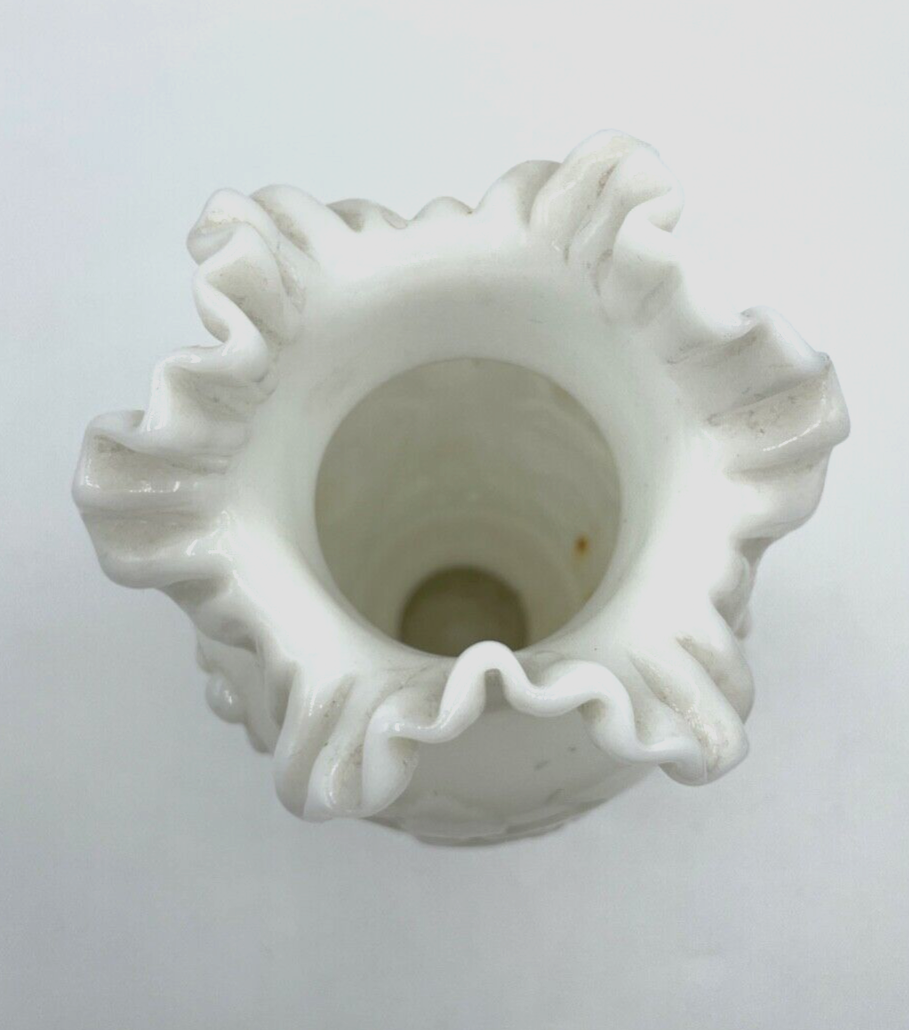 Original Jugendstil Milchglas Opaque Glasvase Rosen Dekor halbplastisch H 24,5cm3