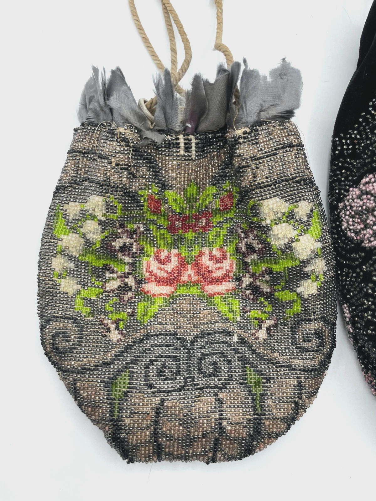 2 Antik Pompadour Glasperlen Tasche Perlenbeutel Handarbeit Perlentasche um 19001