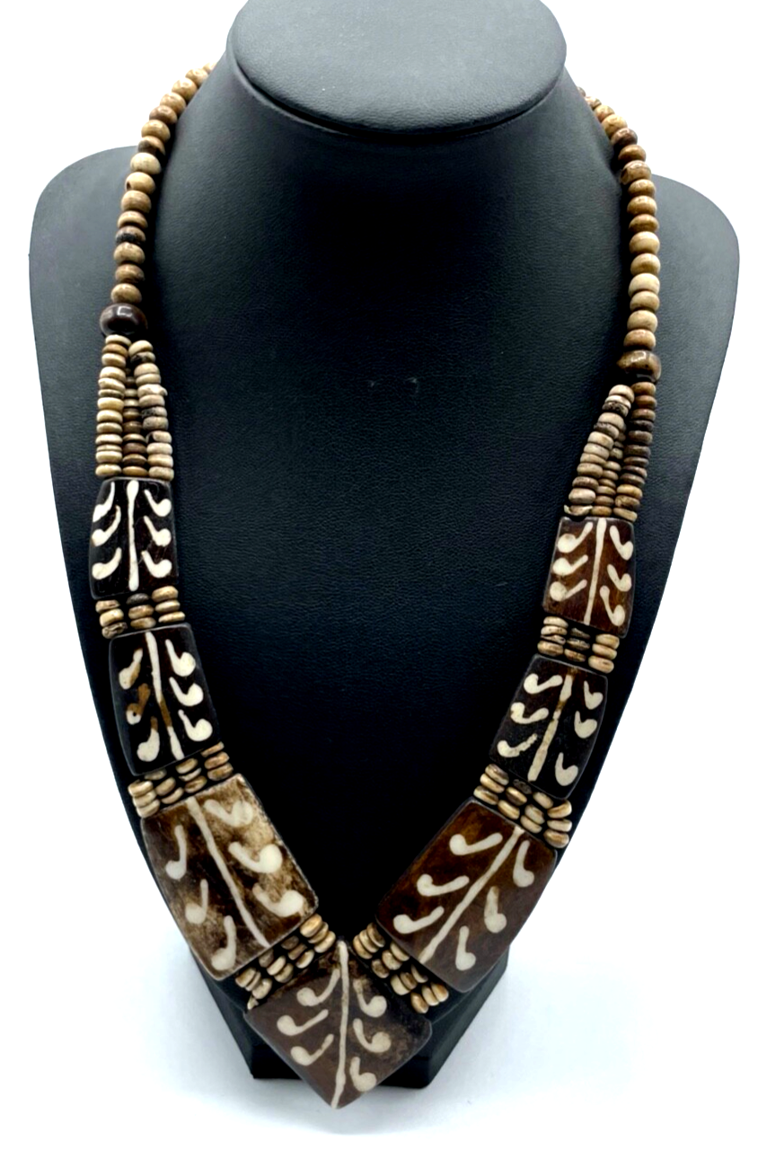 Vintage attraktive Ethno Horn Kette Collier Handarbeit sehr gepflegt L 55 cm0