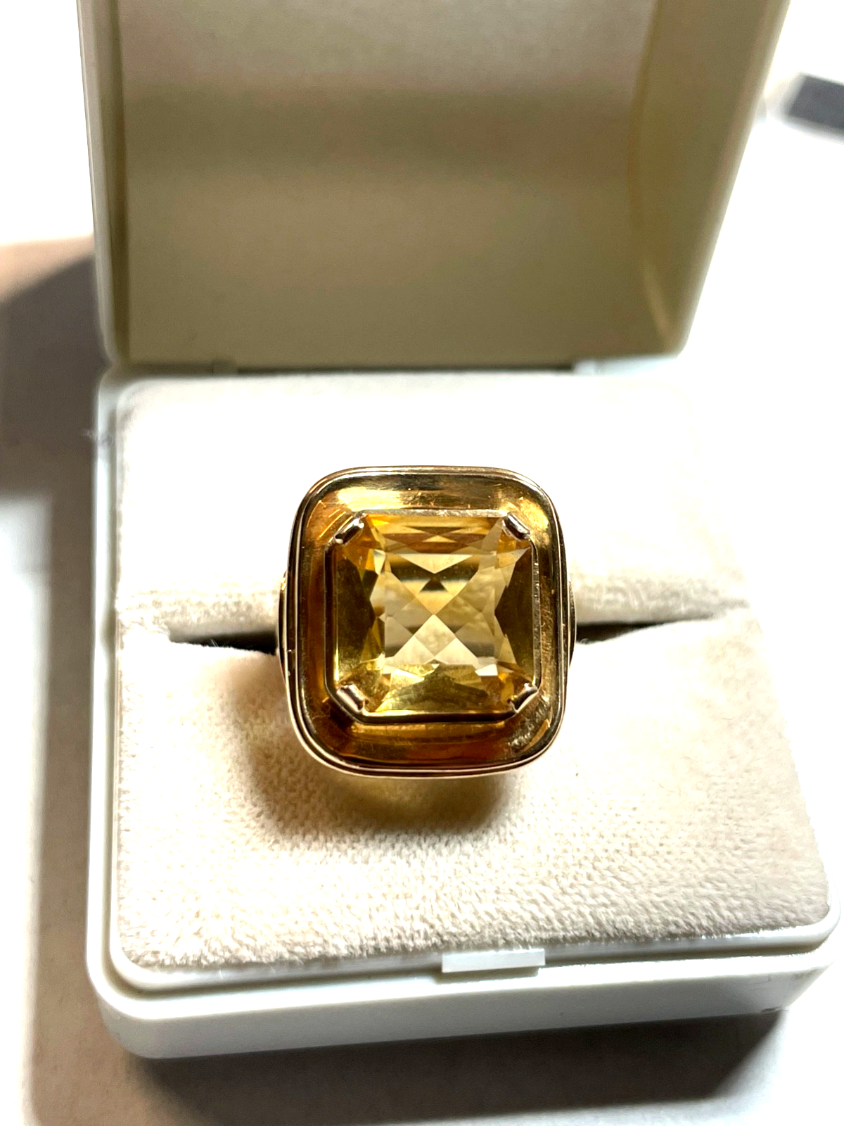 Solider 585 Gold 14 K  Ring großer Citrin Kissen Ø 16,9 mm RG 53 Juwelier gepfl.0