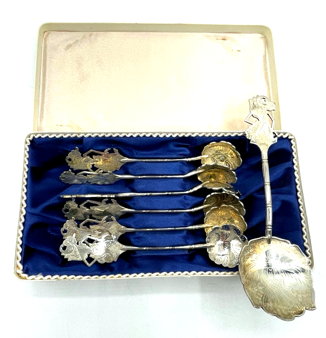 Vintage Indonesien 700 Silber Wayang Löffel Set 7 Stück. unbenutzt in Box 112 Gr11