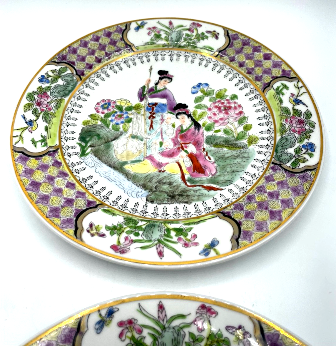 2 vintage attraktive Famille Rose Porzellan Teller China Ø 22,7 cm handbemalt3