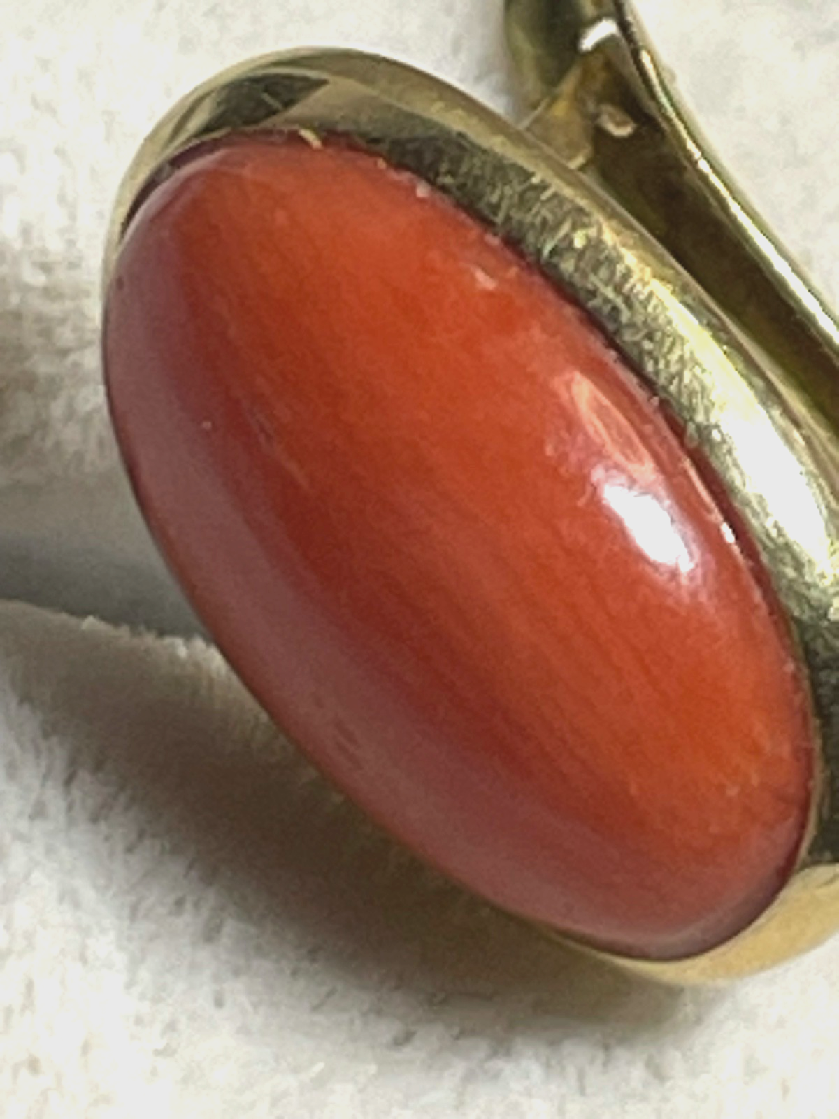Solide 750 Gold 18 K Ohrringe Natur Lachs Koralle Cabochon Juwelier Klassiker9