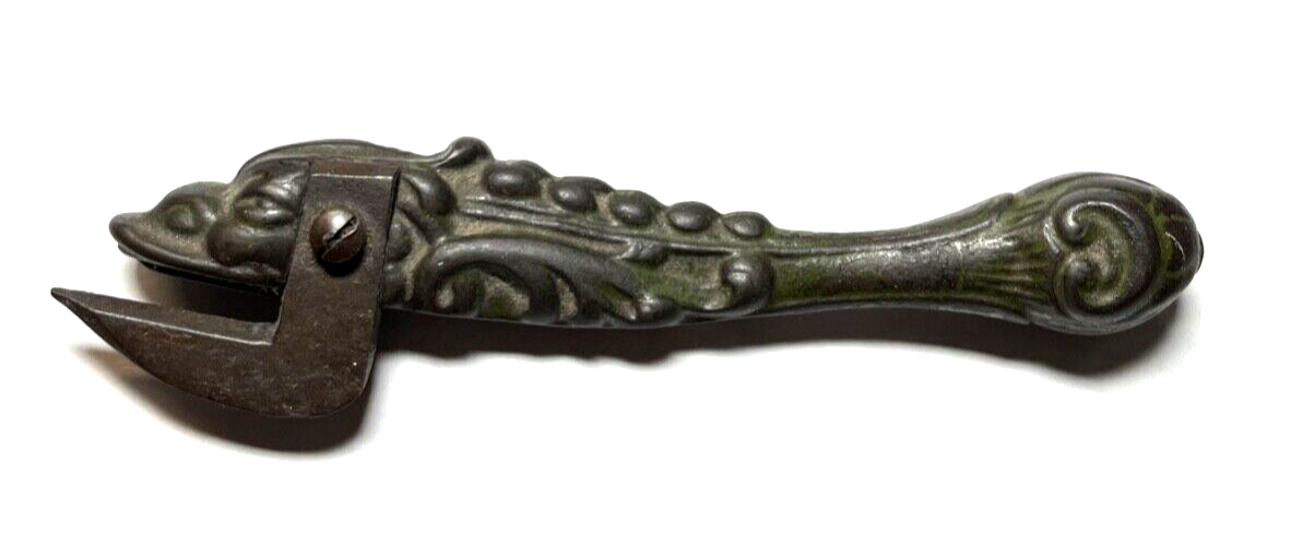 Antik Dosenöffner Eisenguss Gusseisen tin opener Fisch sehr schöner Zustand0