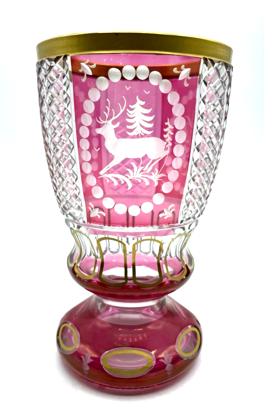 Vintage Pokal Überfang Glas Becher Ranftbecher geätzte Motive Gold Dekor0