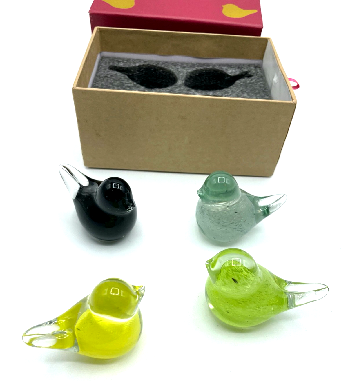 Schwarm Vögel 4 farbige Glas Paperweight Vogel Form orig. Geschenkbox unbenutzt4