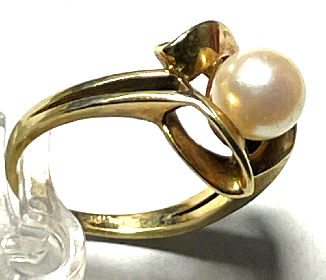 Solider Klassiker 585 Gold 14 K Ring RG 53 mit Akoya Perle Juwelier gepflegt 5Gr9