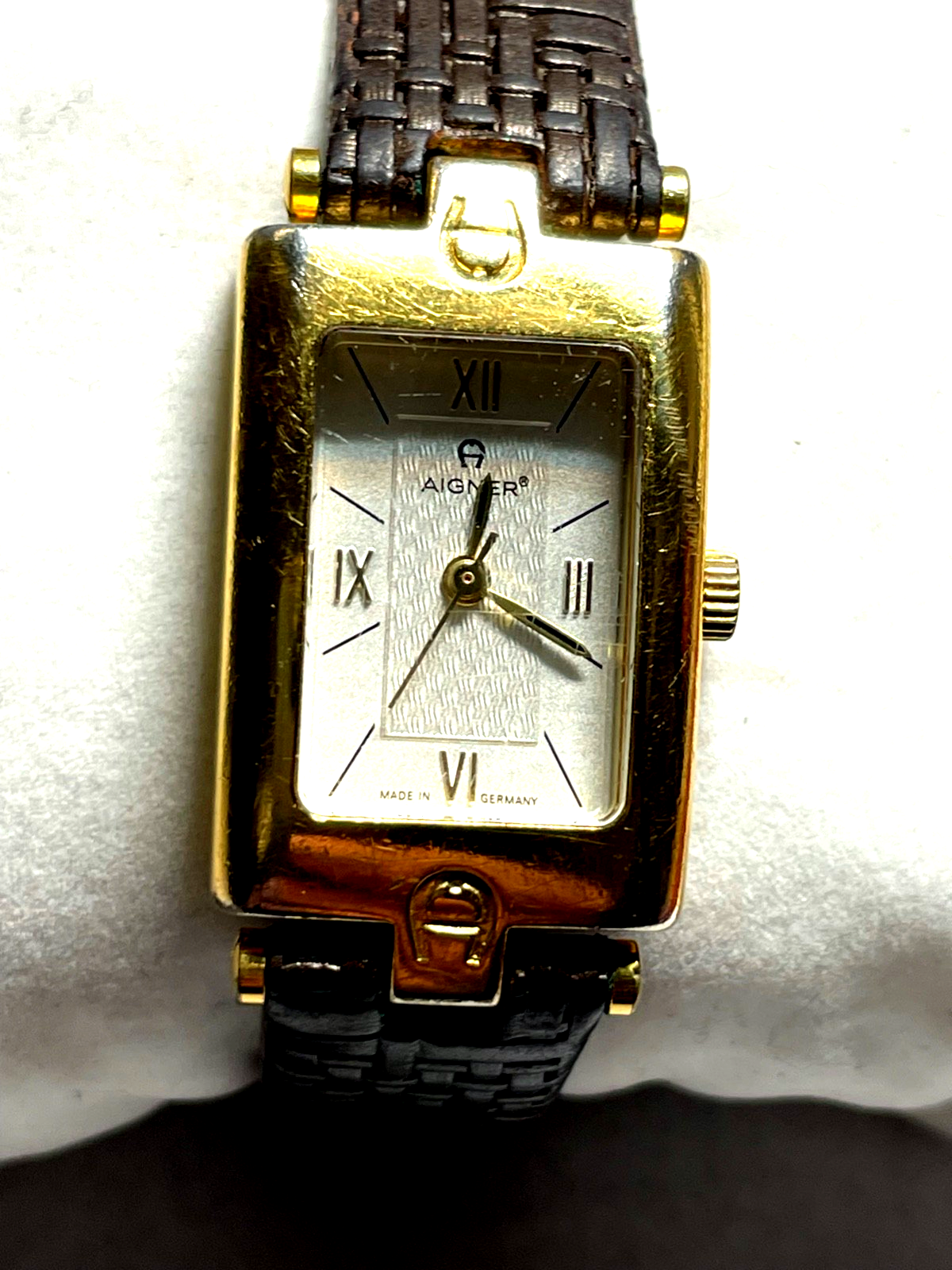 Original gebrauchte + gepflegte Etienne Aigner Damen Uhr läuft einwandfrei0