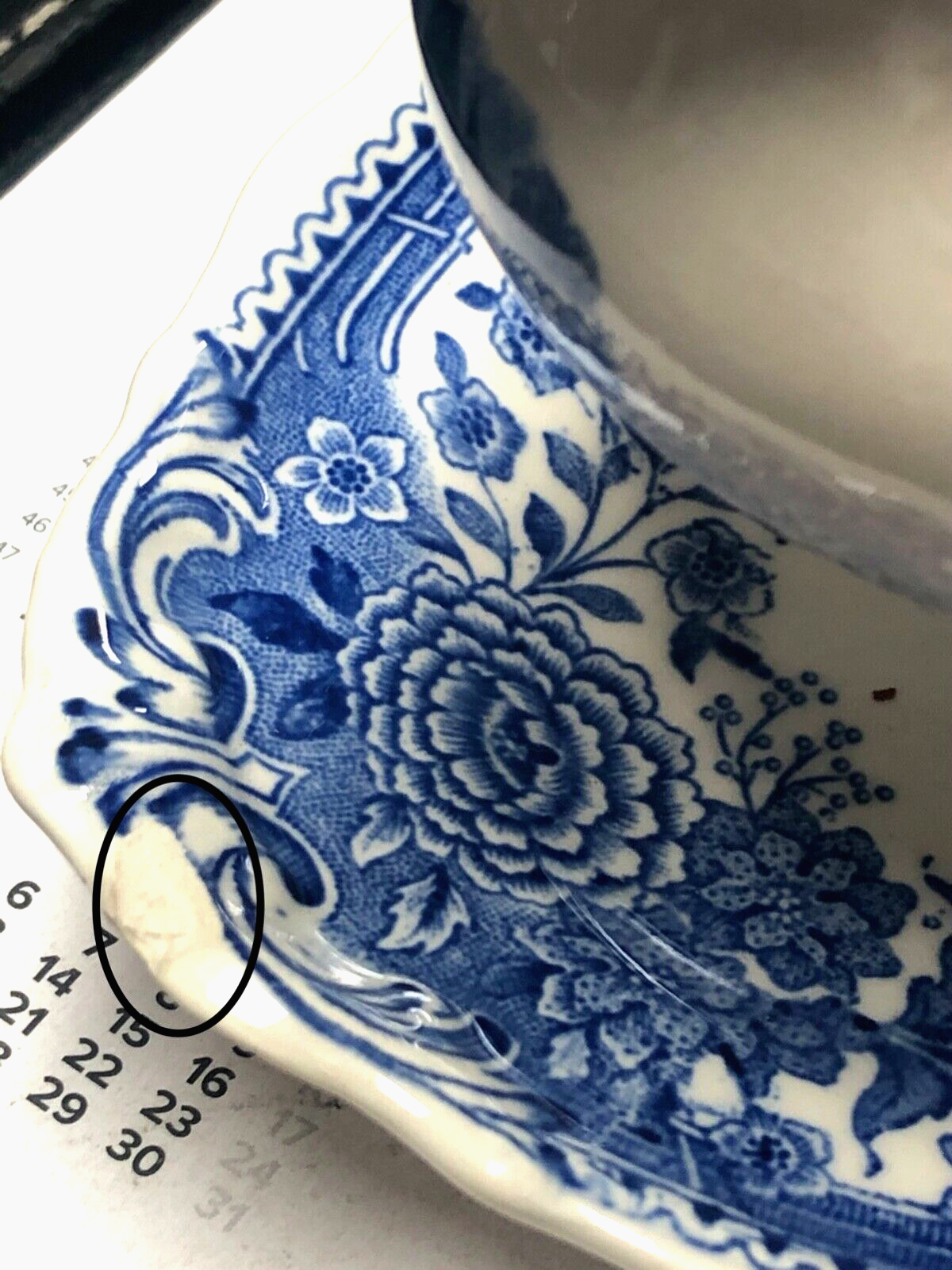 Villeroy & Boch Service Burgenland Sauciere weiß blau Soßenschale kleiner Chip5