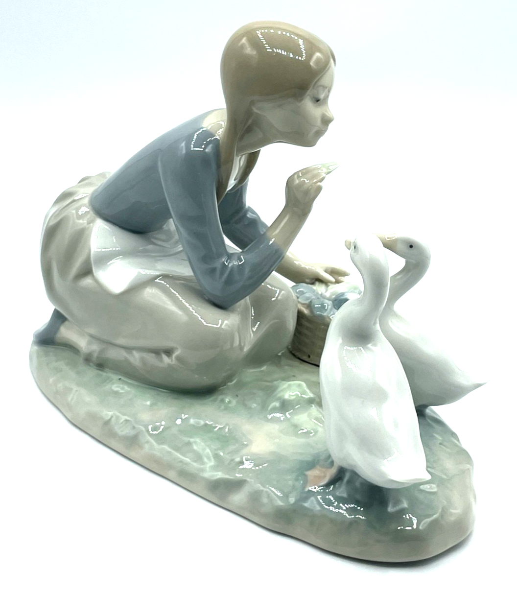 Vintage Lladro Porzellan Figur 4849 food for ducks Enten füttern top condition3