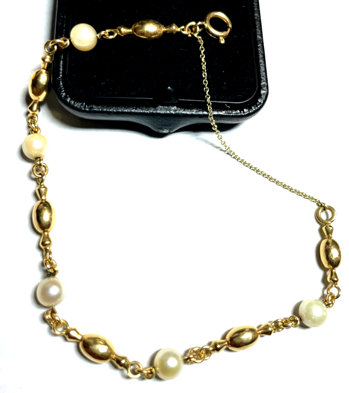 Solides 750 Gold 18 K Gold apartes Armband mit Akoya Perlen Juwelier L 21,5 cm0