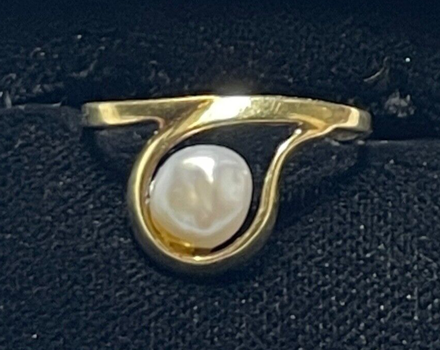 Solider 585 Gold 14 K Ring 16 mm RG 51 mit weißer Perle Juwelier gepflegt1