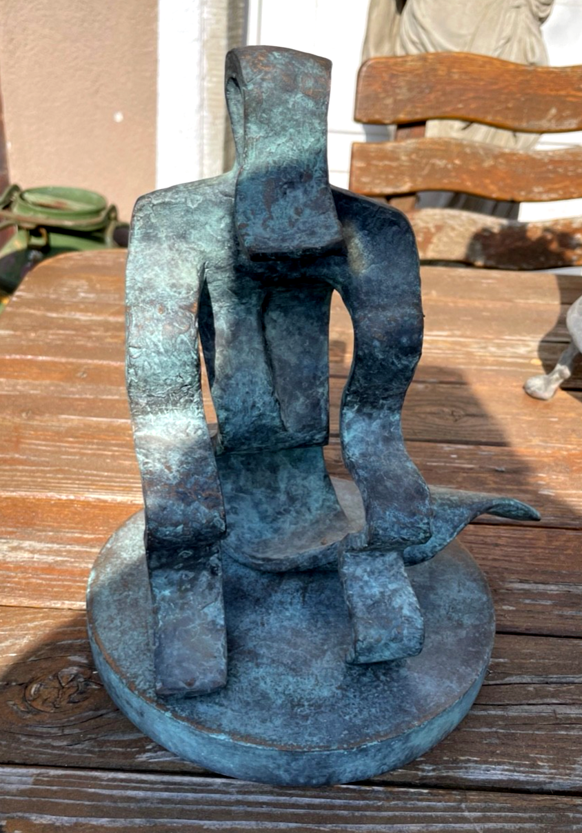 Moderne Bronze Plastik mit beweglichem Sockel + Patina H 28 cm abstrakt Design1