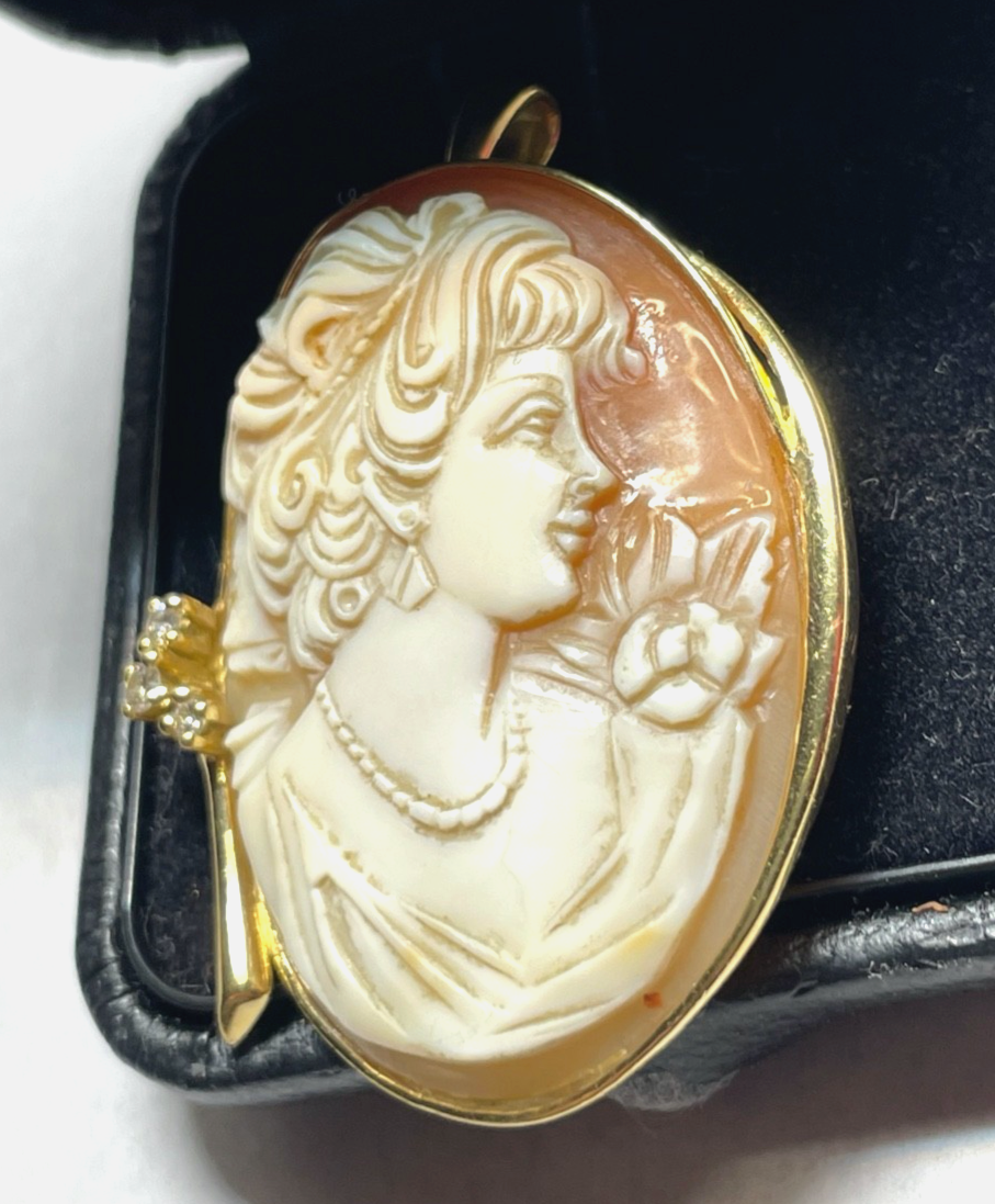 Antik Anhänger oder Brosche feine gr. Gemme Cameo in 750 Gelbgold + 3 Brillanten2