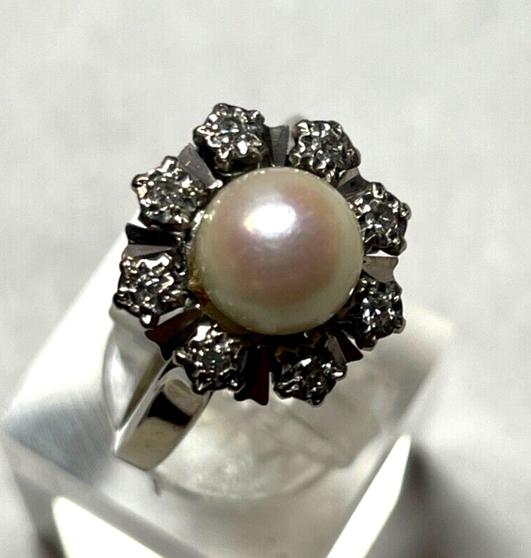 750 Gold 18 K Ring Weißgold Akoya Perle + 8 Brillanten klassisch Juwelier RG 541