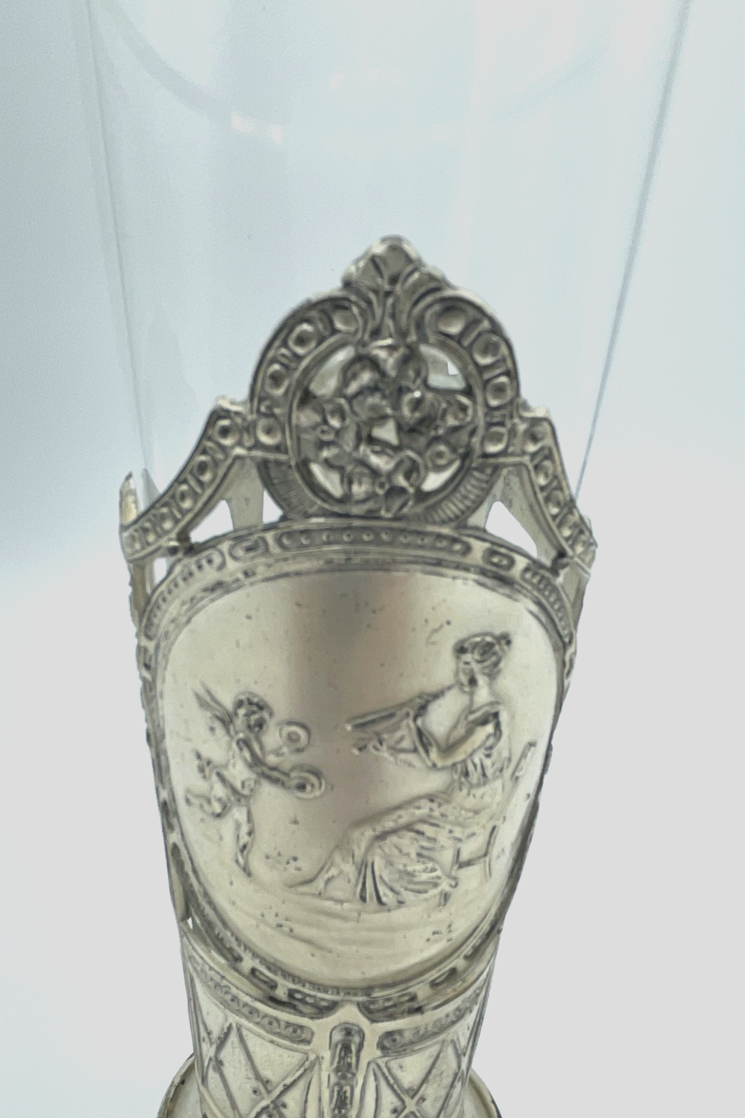 Antik Jugendstil Glas in versilberter Metall Montur mit Flötistin + Putte Engel4