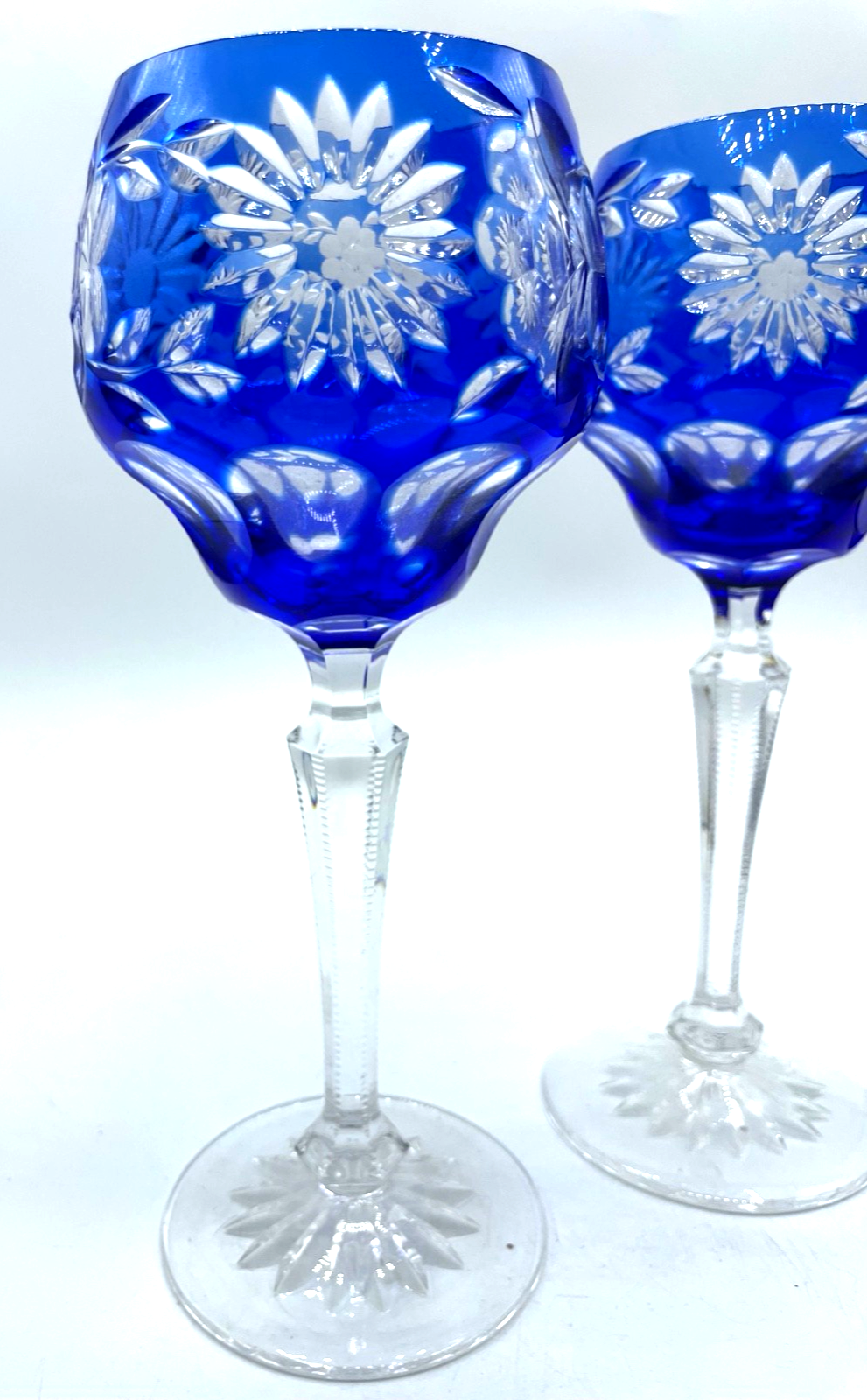 2 vintage Bleikristall Weingläser Römer Handschliff floral Dekor Blau H 21 cm1