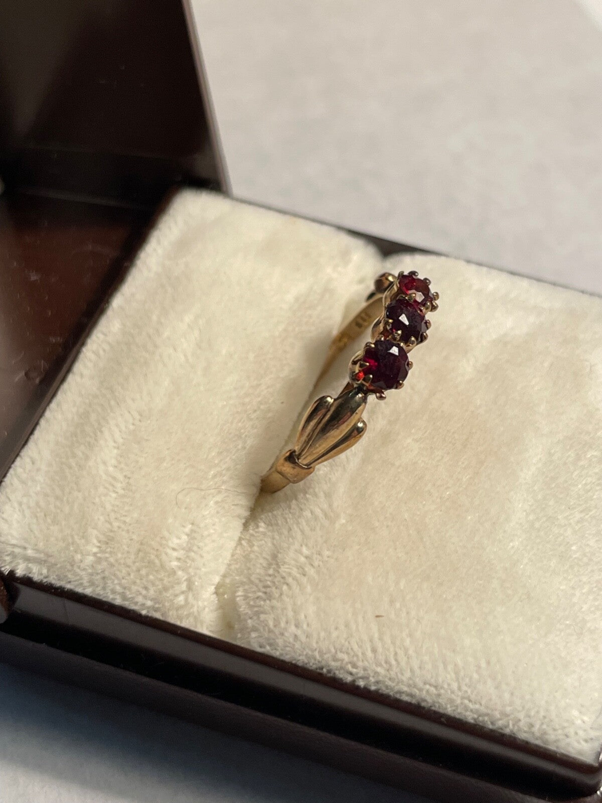 Solider 333 Gold 8 K antik Ring Rotgold 3x Granat RG 52 Ø 16,5 mm gepflegt4