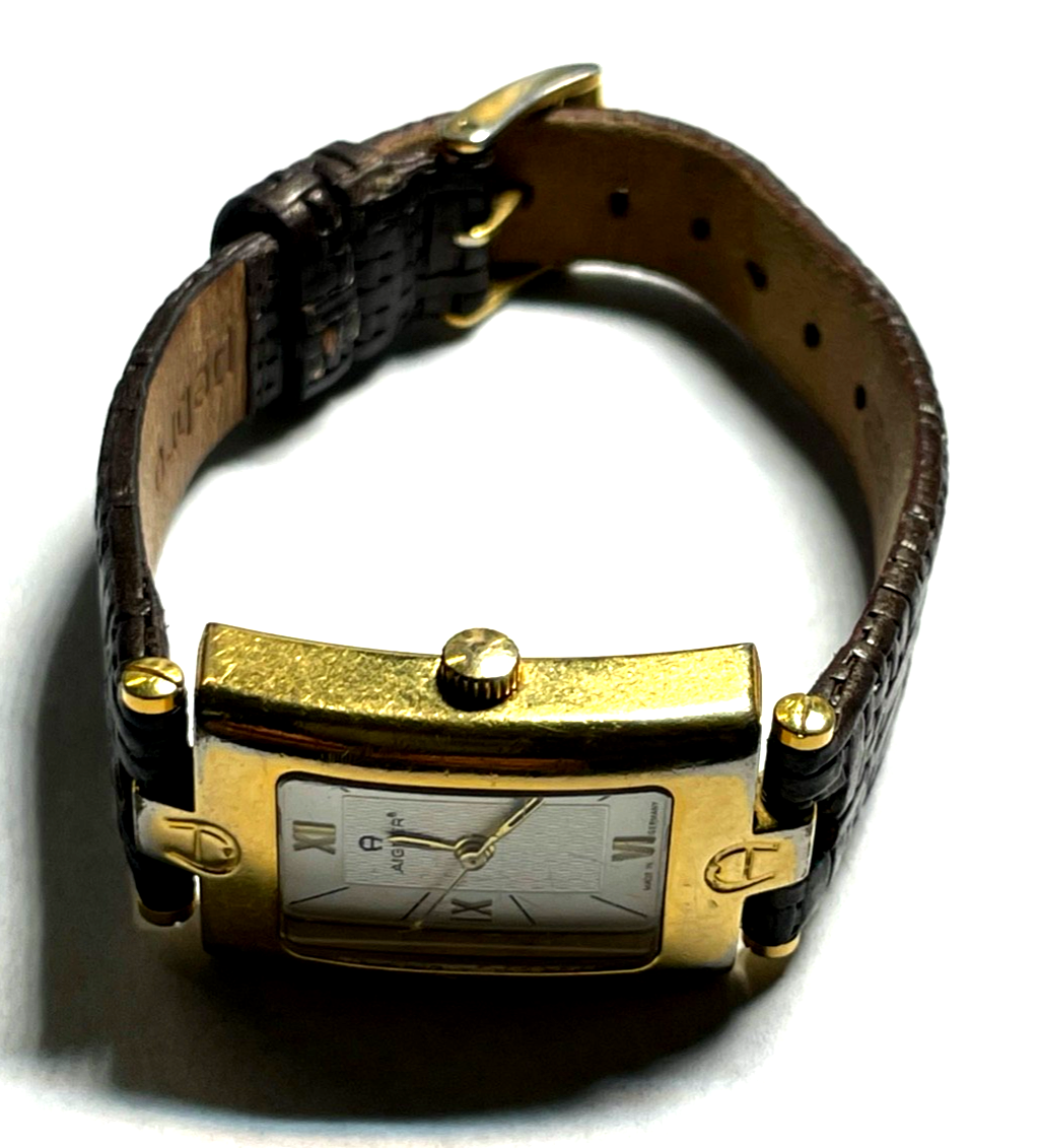 Original gebrauchte + gepflegte Etienne Aigner Damen Uhr läuft einwandfrei4