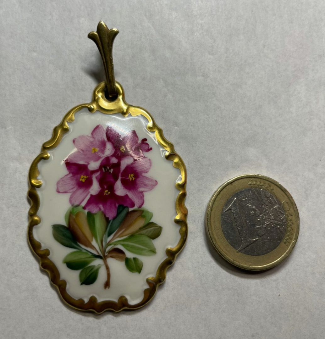 Antik Rosenthal Porzellan Anhänger Blumen Motiv Handmalerei 30er Jahre H 68 mm5
