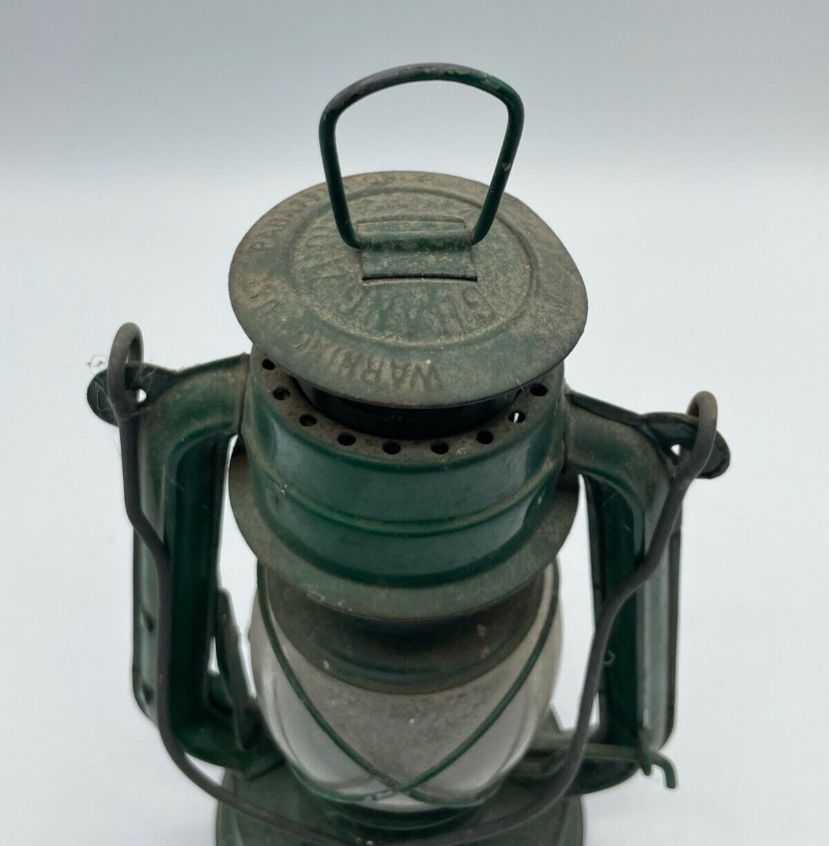 Antik kl.  grüne Petroleum Paraffin Lampe seltene Größe Guang Zhou China H 22,56