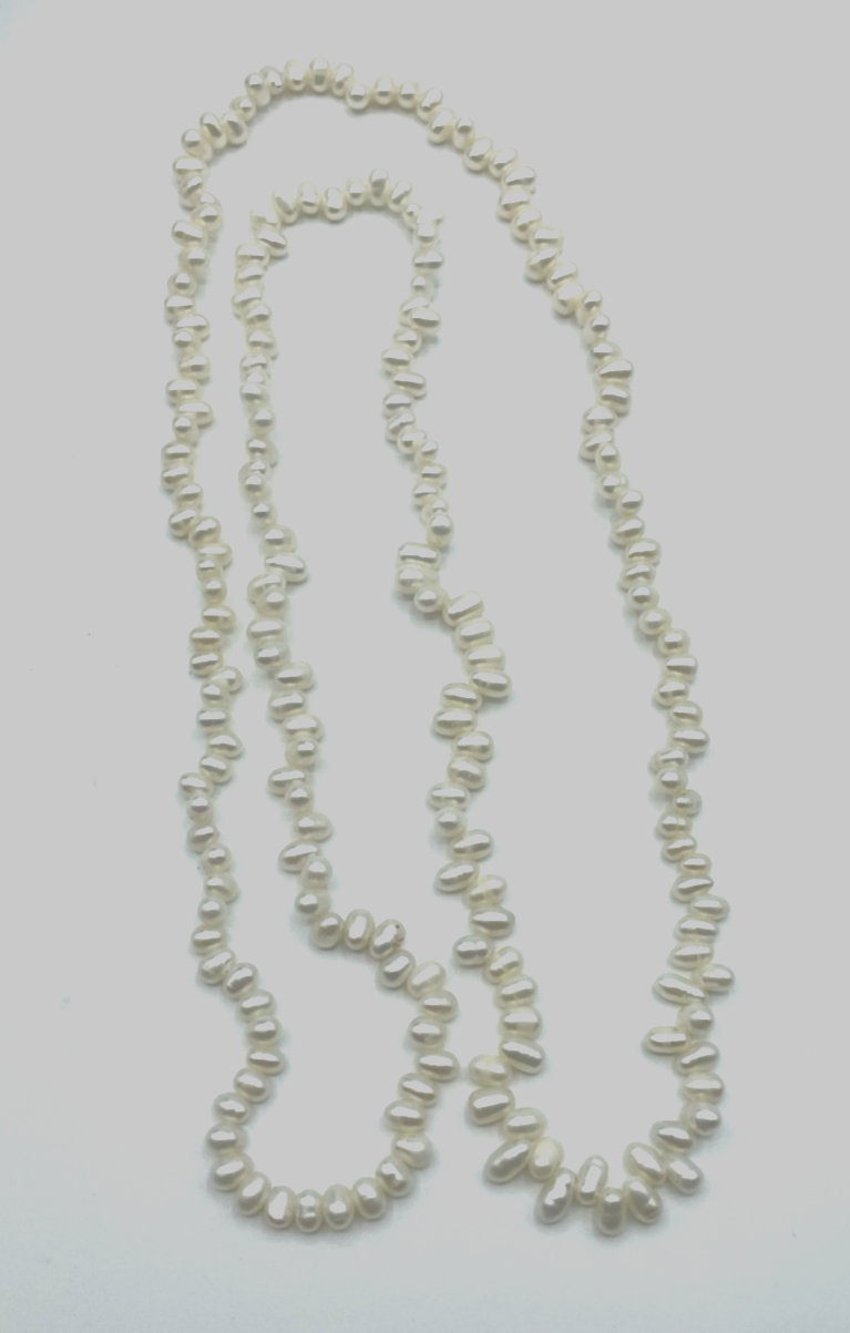 SWZ Perlen Perlenkette Endloskette rein Weiß  L 95 cm B 7  mm sehr gepflegt3