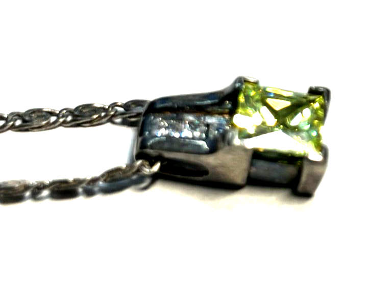 Attraktiver Anhänger Peridot grün CZ an 45 cm langen Silberkette Mäander Dekor5