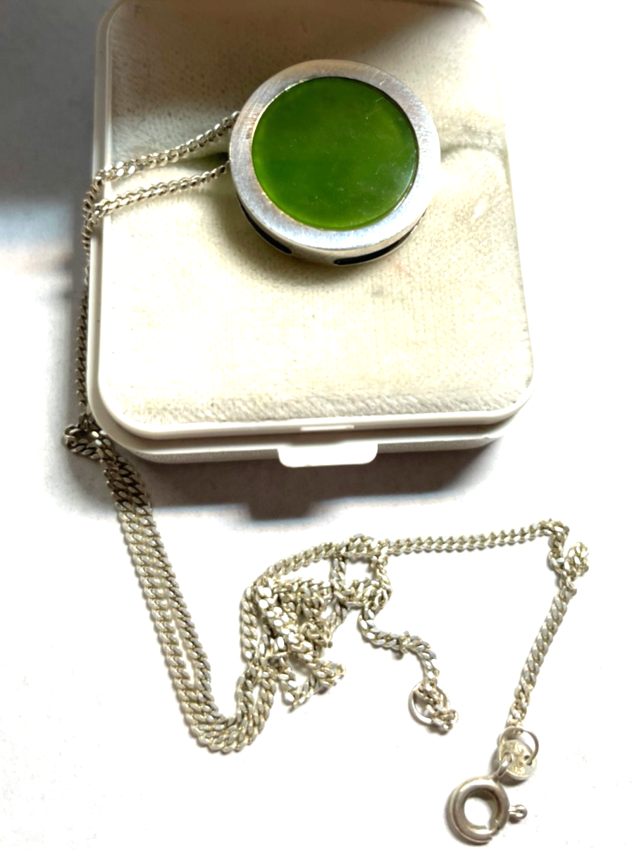 40 cm 925 Sterling Panzerkette + vintage grüne Jade Anhänger Purismus top gepfl.1