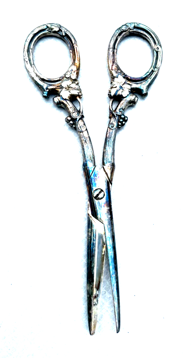 Antik Traubenschere mind. 800 Silber Weinlaub Dekor plastisch um 1900 L 17 cm3