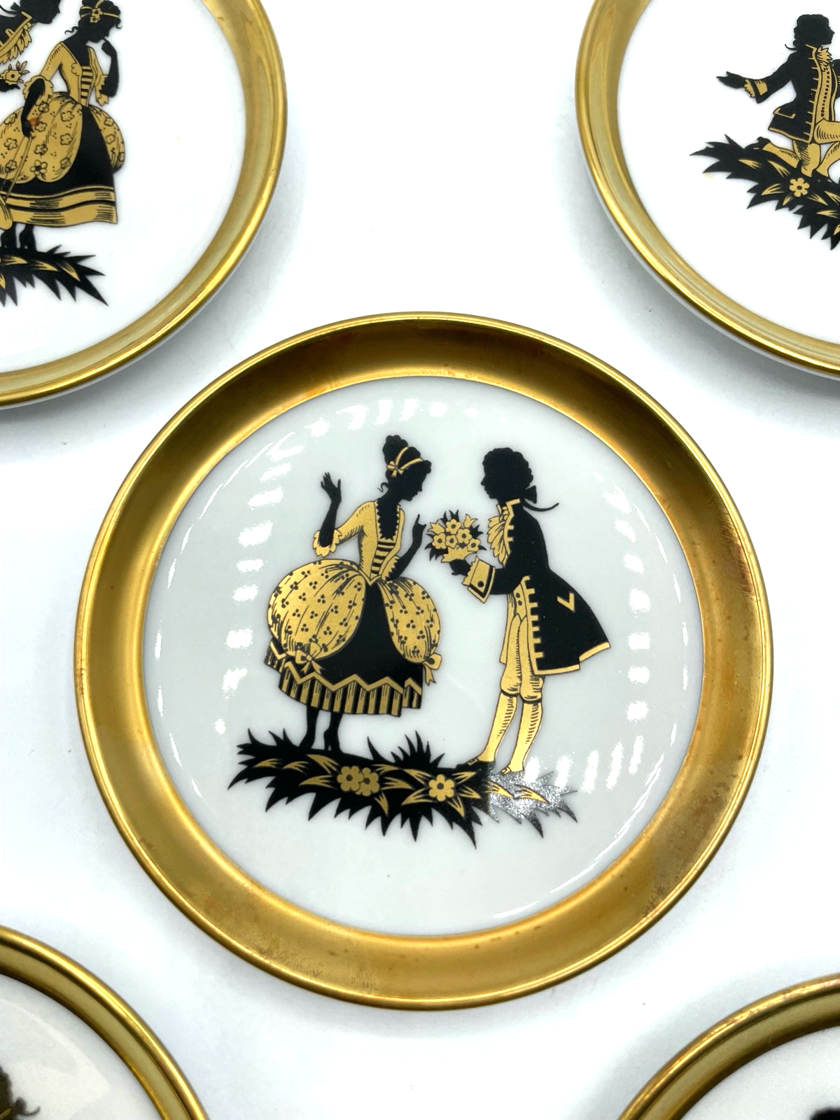 5 vintage Fürstenberg Porzellan Untersetzer Scherenschnitt Golddekor wie neu Ø104