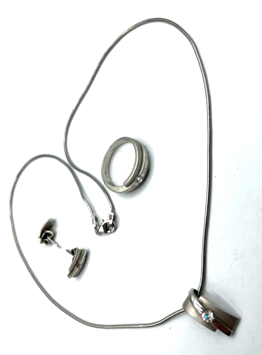 Modernes Set 925 Silber Ring + Kette mit Anhänger + Ohrstecker mit  Zirkonia5