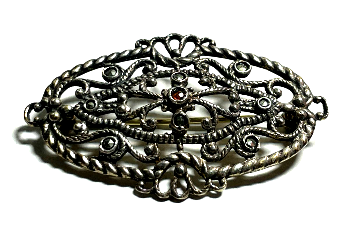 Antik sehr elegante Durchbruch Dekor Brosche Silber Granat +  Markasit 20erJ0