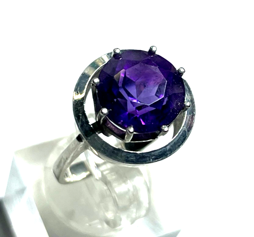 Solider 585 Gold 14 K Weißgold gr. dunkler Amethyst Ø 16,9 mm RG 53 Juwelier2