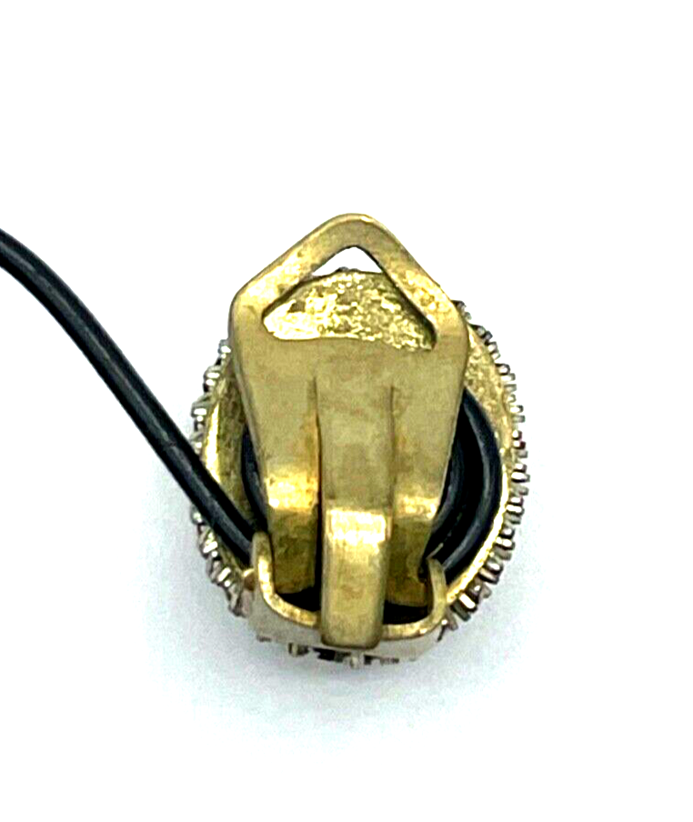 20er 30er Jahre Ohrclips mit Muschelgemme Gemme Cameo Handarbeit Messing Korpus7
