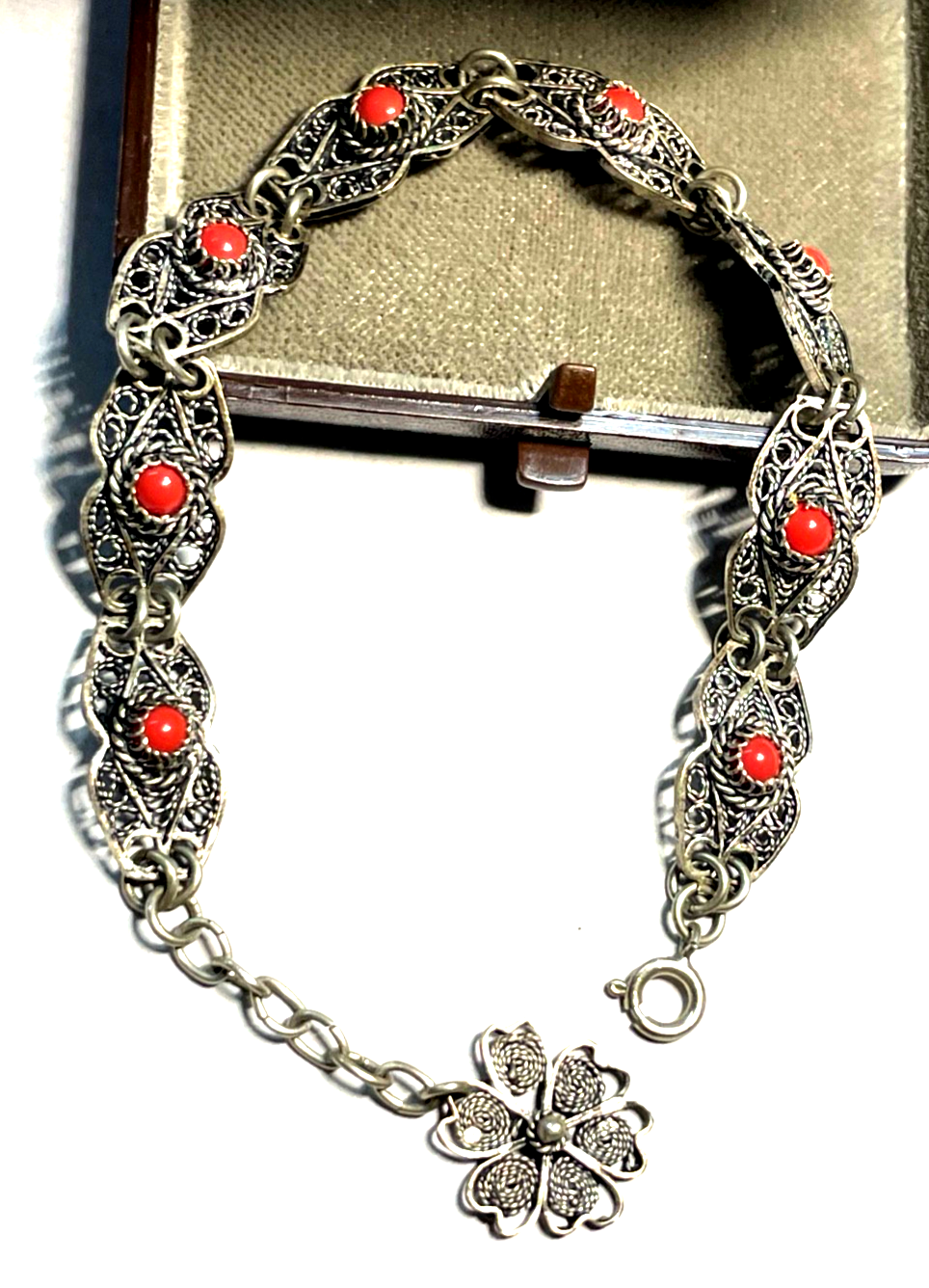 Antik 800 Silber Armband Filigransilber 8 Koralle Halbperlen L bis 19 cm B 10 mm0