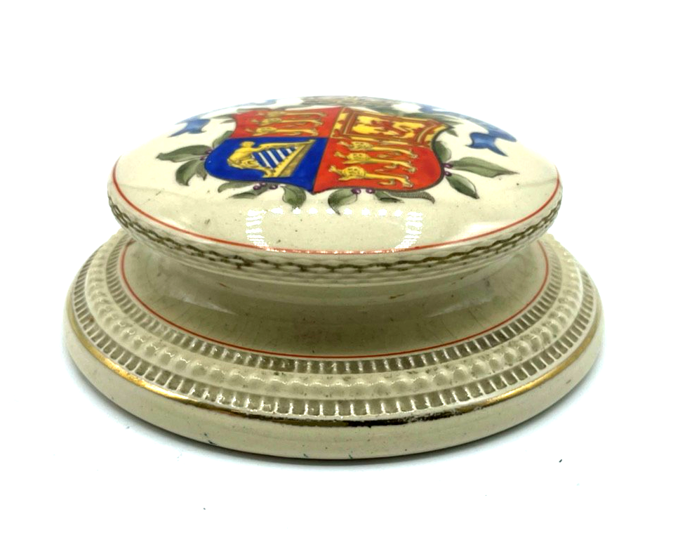 Antik Rarität Queen Victoria 1897 Burslem Macintyre Match Striker or Paperweight1