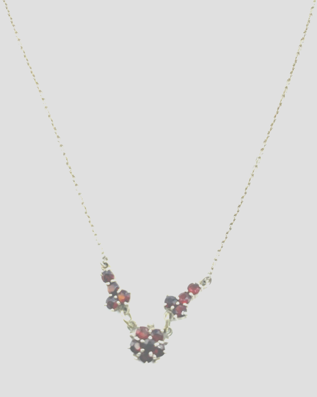 Antik attraktives 333 Gold 8 K Granat Collier Halskette L 42 cm3