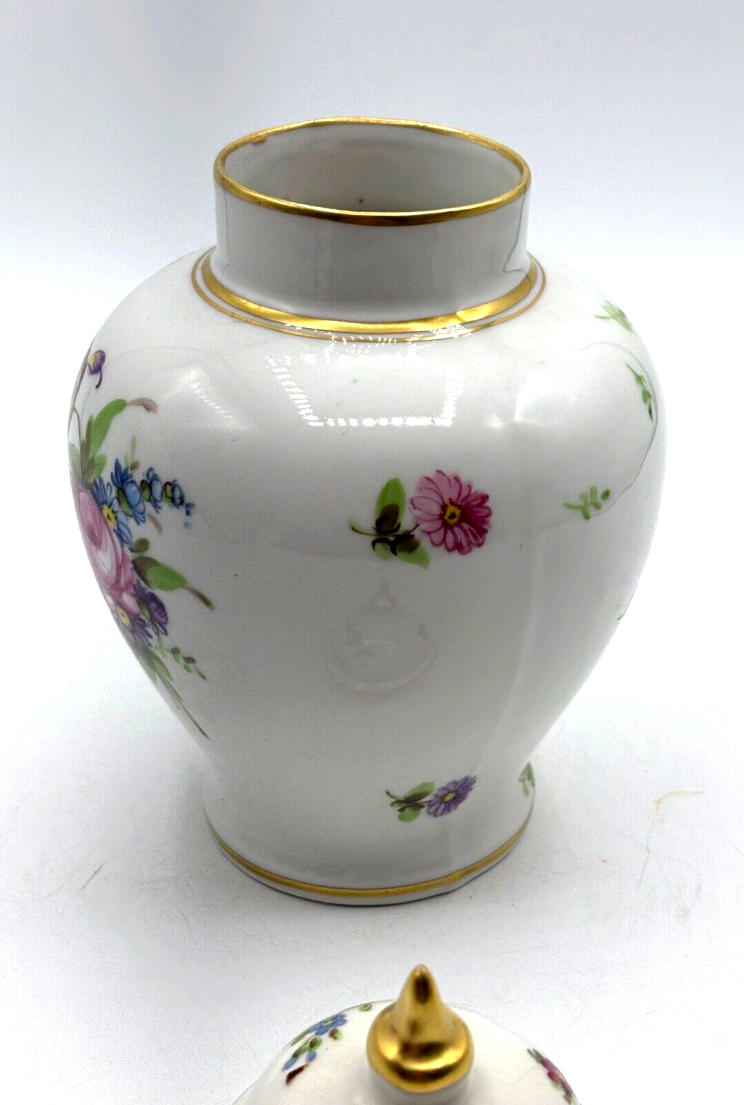 Seltene alte Ludwigsburger Porzellan Deckelvase Urnenvase handbemalt H 18,5 cm5