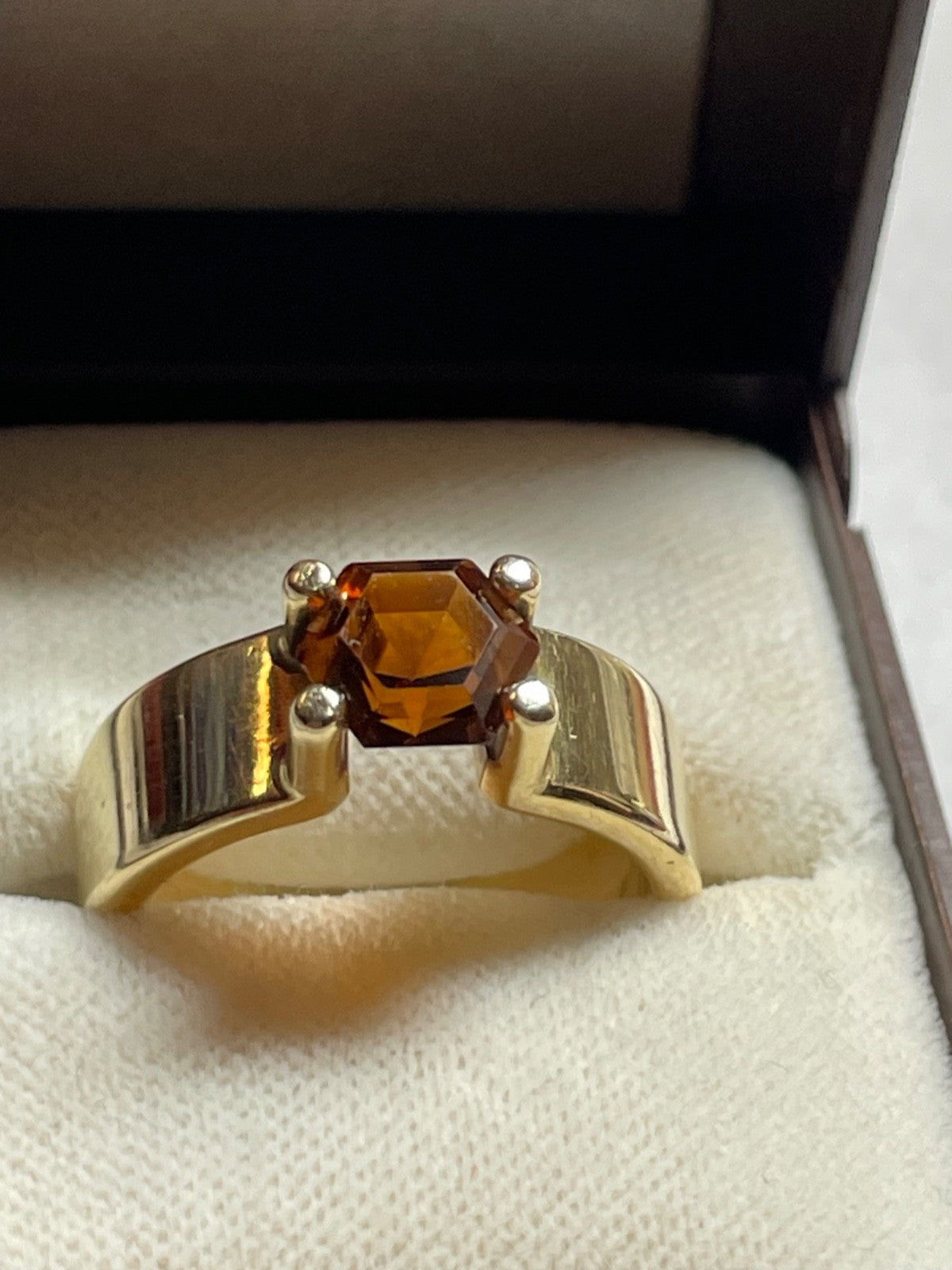 14 K 585 Gold massiver Ring Unikat mit Madeira Citrin Juwelier  Ø 17,5 mm RG 558