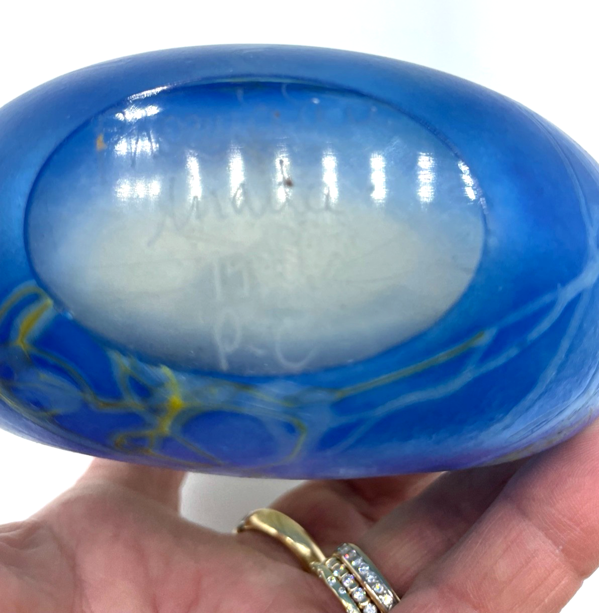 Aparte Phoenician Glass signierte Glaskunst Vase Malta 1988 P.C. H 13,5 B 12 cm4