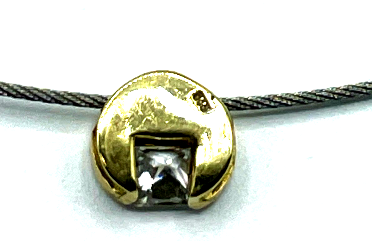 333 Gold 8 K + Edelstahl Omega Reif mit Anhänger + Zirkonia Cube gepflegt 44,5cm5