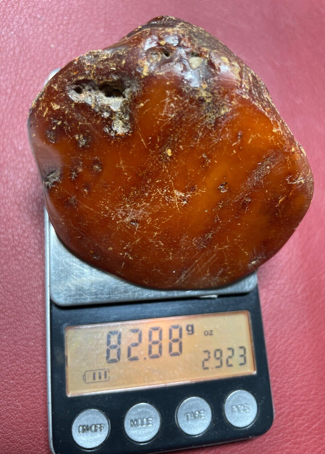 Großer Natur Bernstein Findling teilpoliert 82,88 Gramm Butterscotch light Amber11