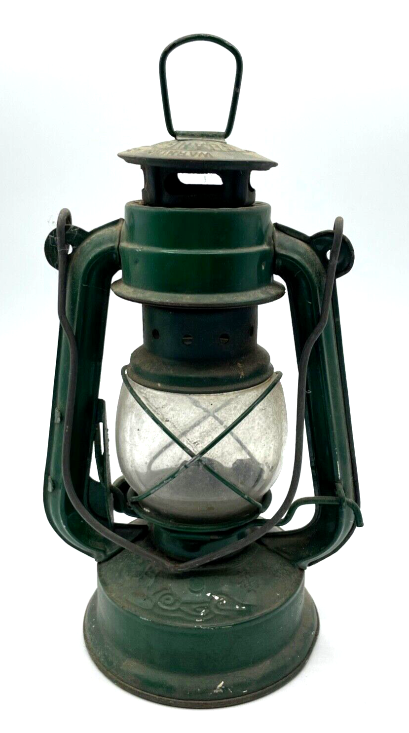 Antik kl.  grüne Petroleum Paraffin Lampe seltene Größe Guang Zhou China H 22,54